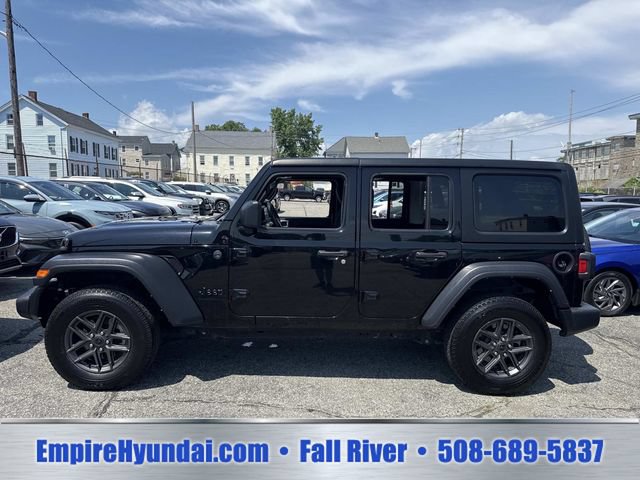 Used 2024 Jeep Wrangler Unlimited Sport AWD/4WD image 8