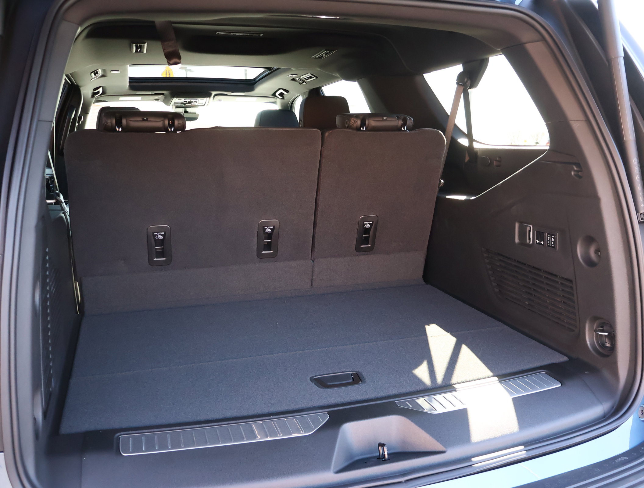 New 2026 Chevrolet Suburban High Country image 29