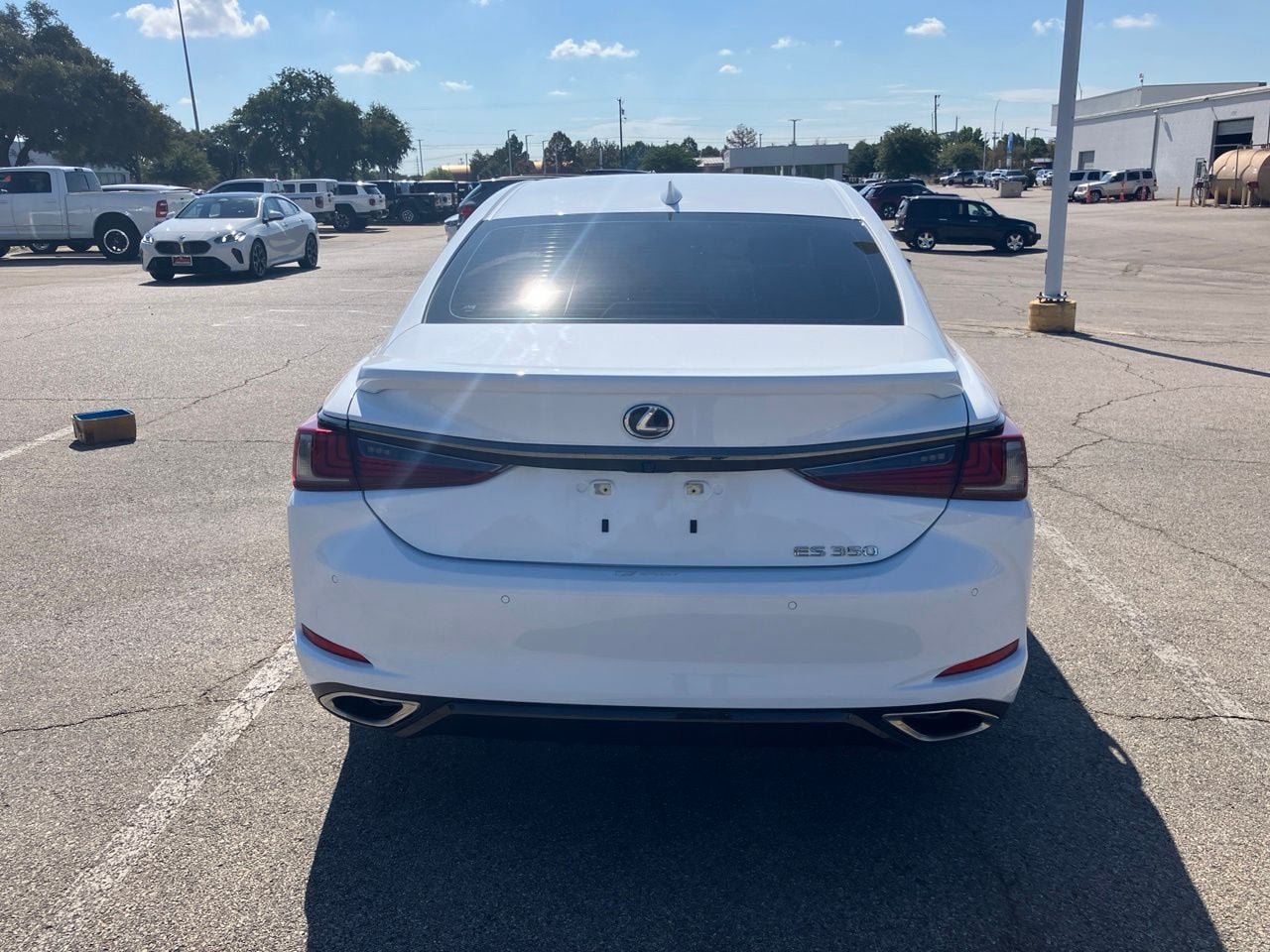 Used 2023 Lexus ES 350 F Sport w/ Accessory Package (Z2) FWD image 5