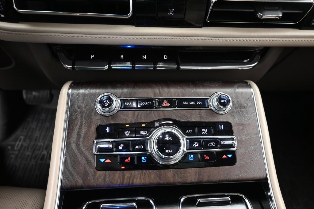 Used 2020 Lincoln Aviator Reserve w/ Equipment Group 202A AWD/4WD image 21
