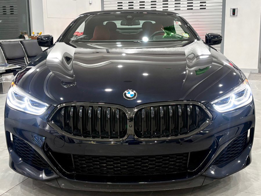 Used 2022 BMW M850i xDrive Convertible w/ Driving Assistance Package image 2