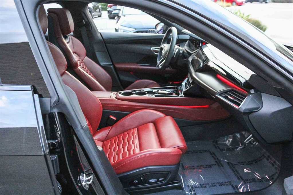 Used 2024 Audi RS e-tron GT w/ Carbon Performance Package image 18