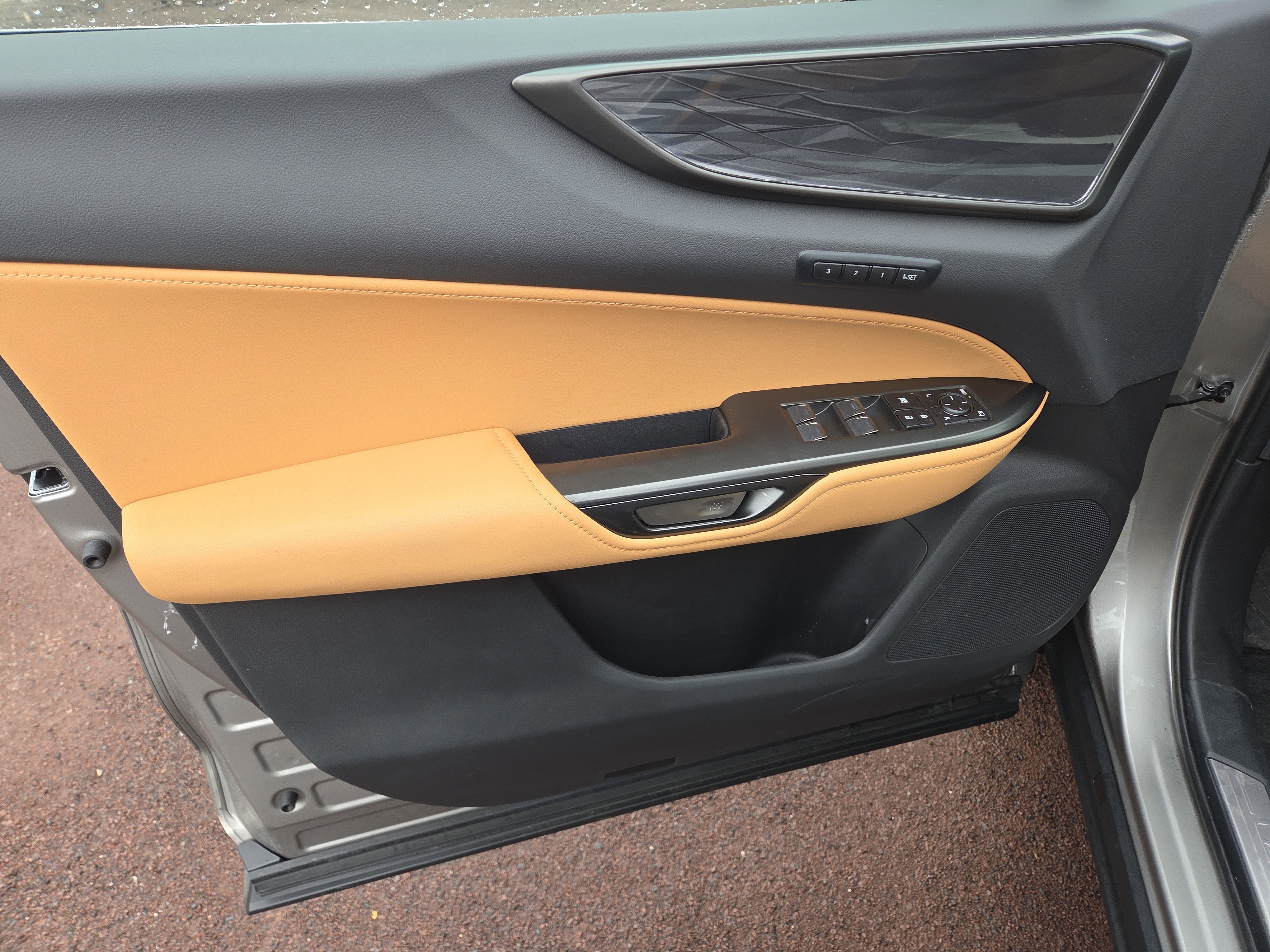 Certified 2025 Lexus NX 350 AWD w/ Accessory Package (2T) image 14