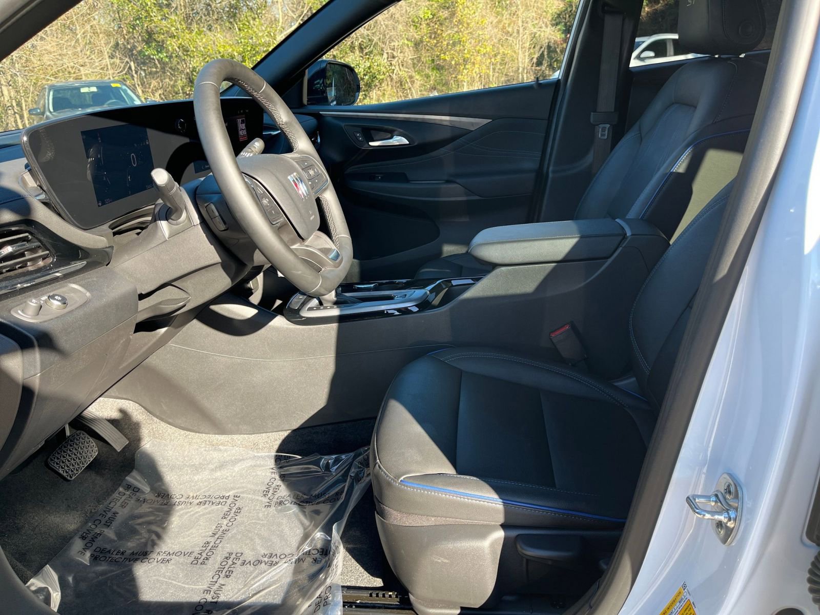 Used 2025 Buick Envista Sport Touring image 22