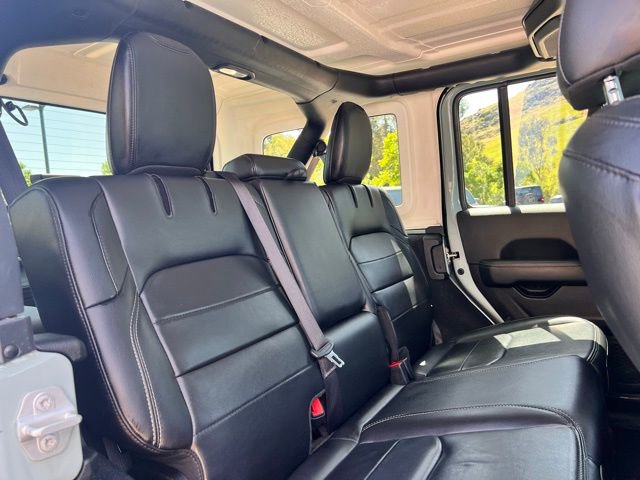 Used 2023 Jeep Wrangler Unlimited Sahara image 39