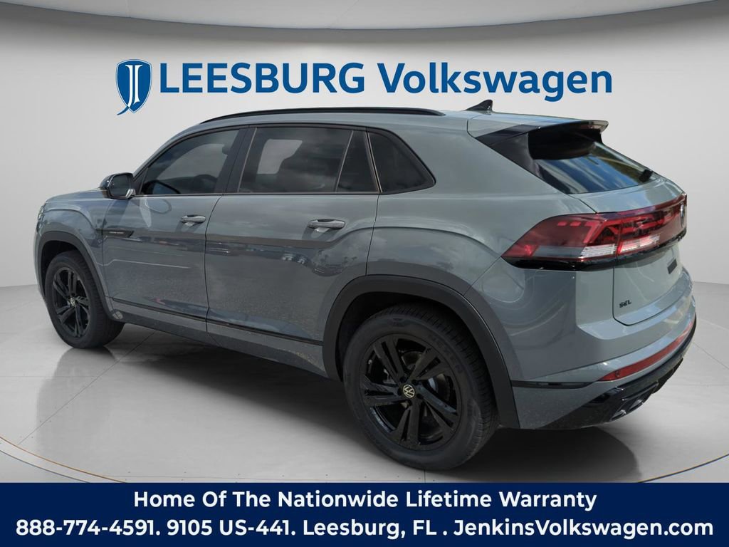 New 2026 Volkswagen Atlas Cross Sport SEL R-Line image 9