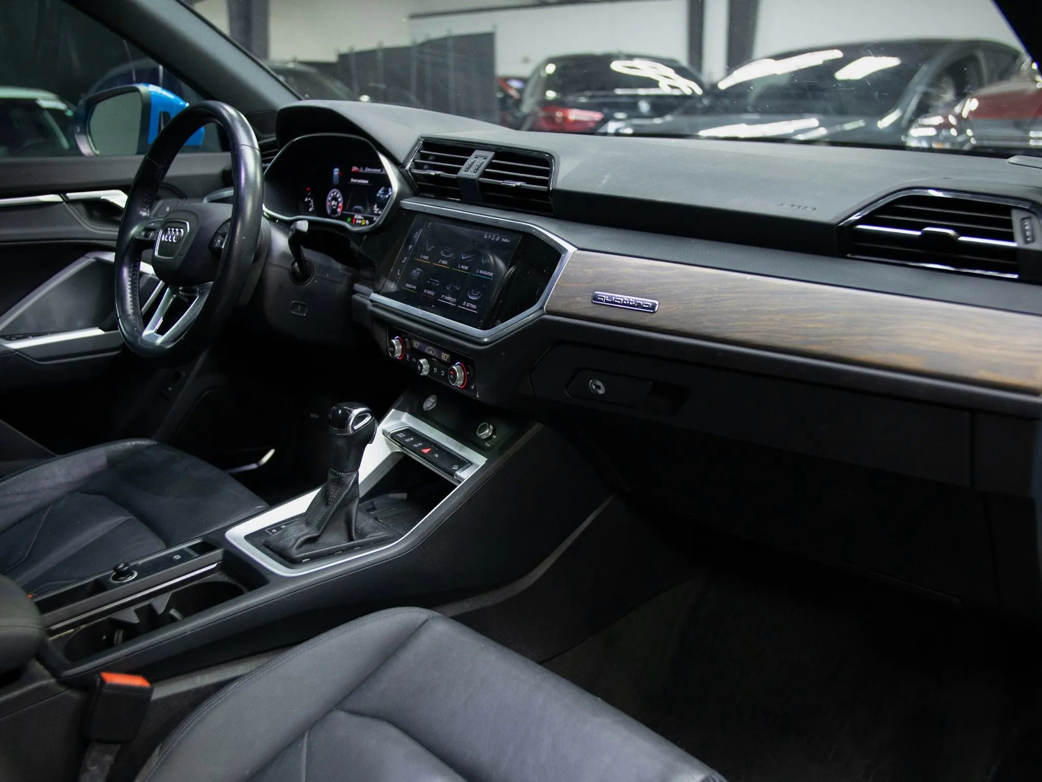 Used 2020 Audi Q3 2.0T Premium Plus w/ Premium Plus Package image 28