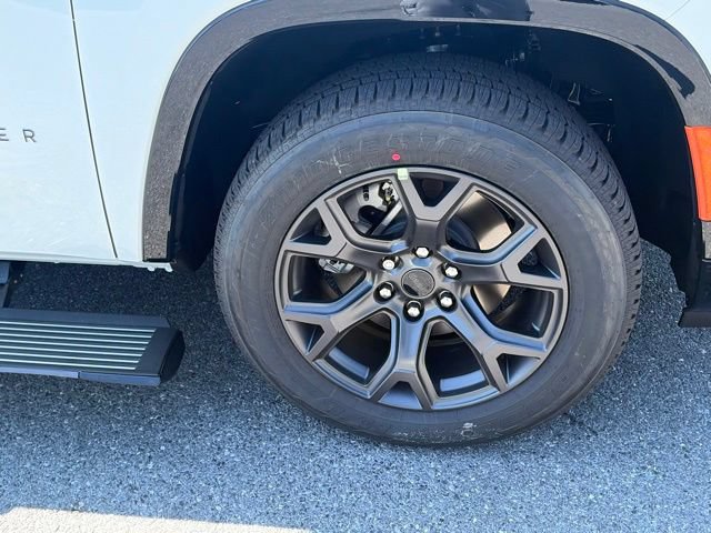 New 2026 Jeep Grand Wagoneer L Limited w/ Premium Group II AWD/4WD image 11