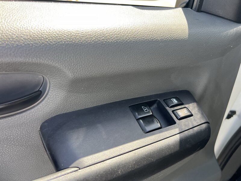Used 2018 Nissan NV 2500 S RWD image 8