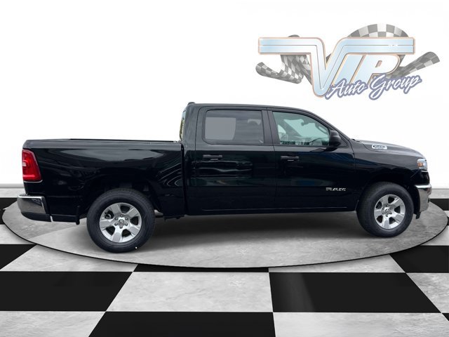 Used 2025 RAM 1500 Big Horn AWD/4WD image 4