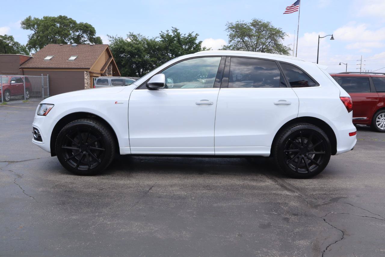 Used 2015 Audi SQ5 Premium Plus w/ Technology Package AWD/4WD image 2