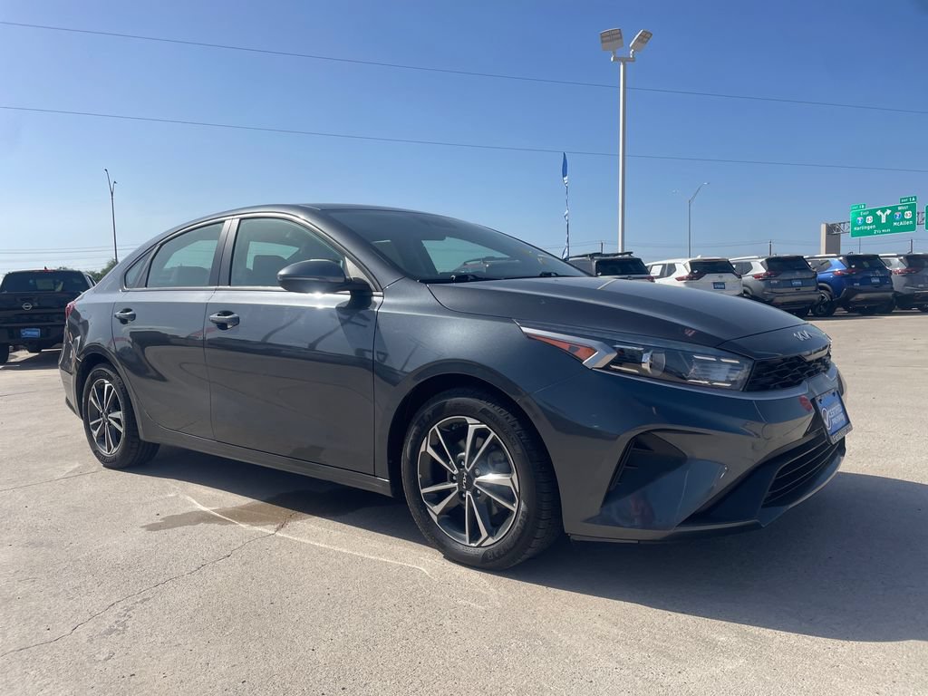 Used 2024 Kia Forte LXS w/ LXS Technology Package FWD image 7