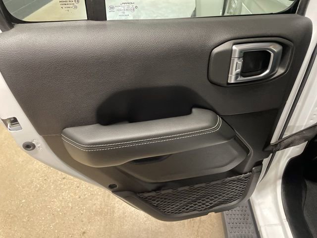 Used 2023 Jeep Wrangler Unlimited Sahara w/ Cold Weather Group image 26