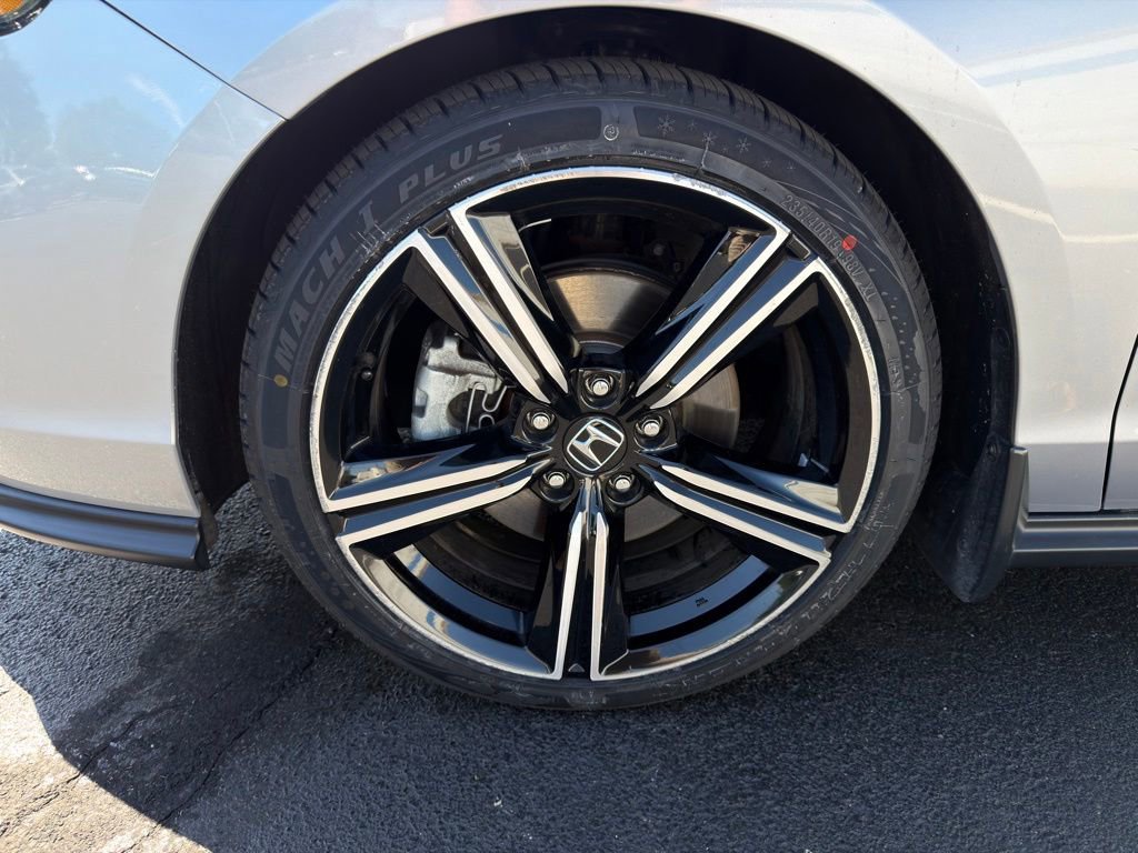 Certified 2023 Honda Accord Sport image 10