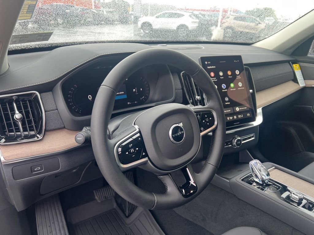 New 2026 Volvo XC90 B6 Plus w/ Protection Package Premier image 14