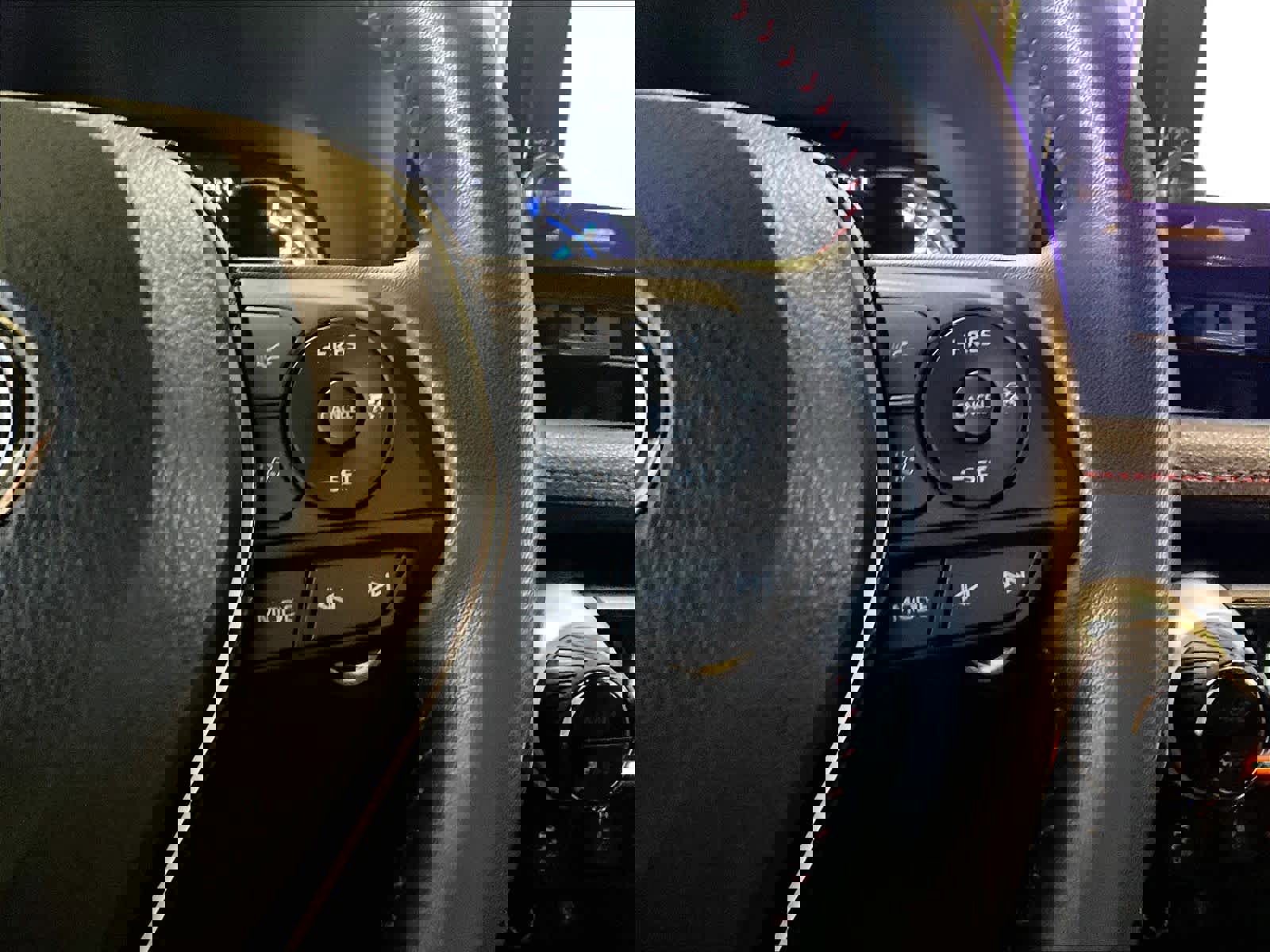 Used 2023 Toyota RAV4 SE image 24