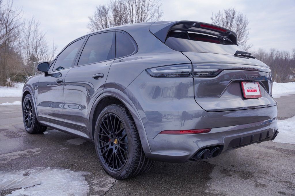 Used 2021 Porsche Cayenne GTS image 7