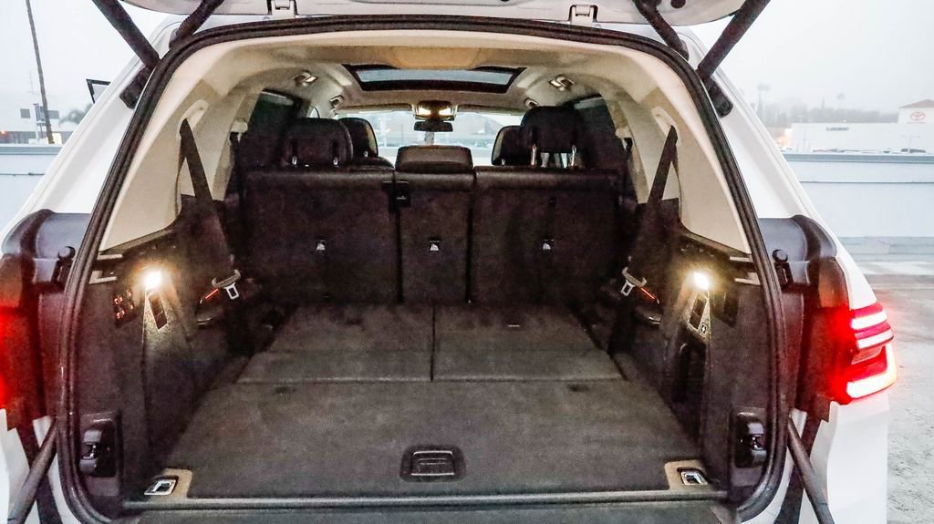 Used 2023 BMW X7 xDrive40i image 31