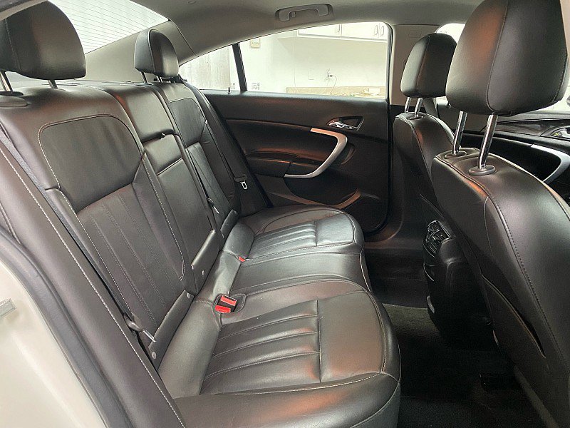 Used 2015 Buick Regal image 13