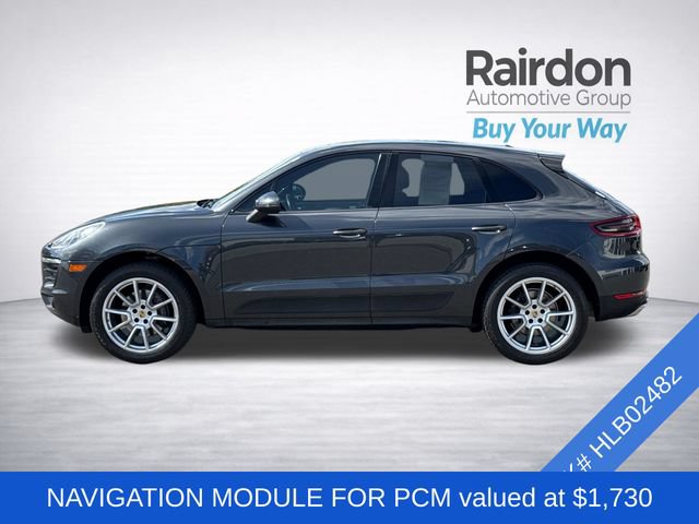 Used 2017 Porsche Macan w/ Premium Package Plus AWD/4WD image 4