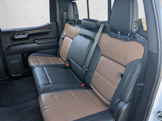 Certified 2024 Chevrolet Silverado 1500 High Country w/ Technology Package image 18