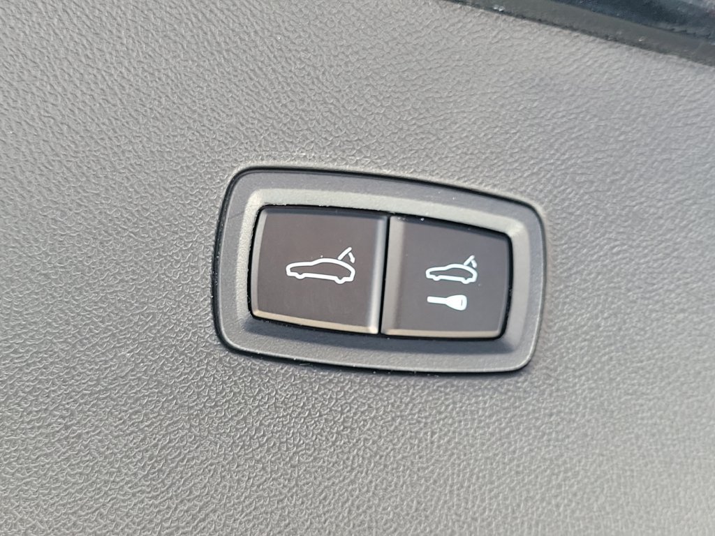 Certified 2026 Porsche Cayenne Coupe AWD/4WD image 18