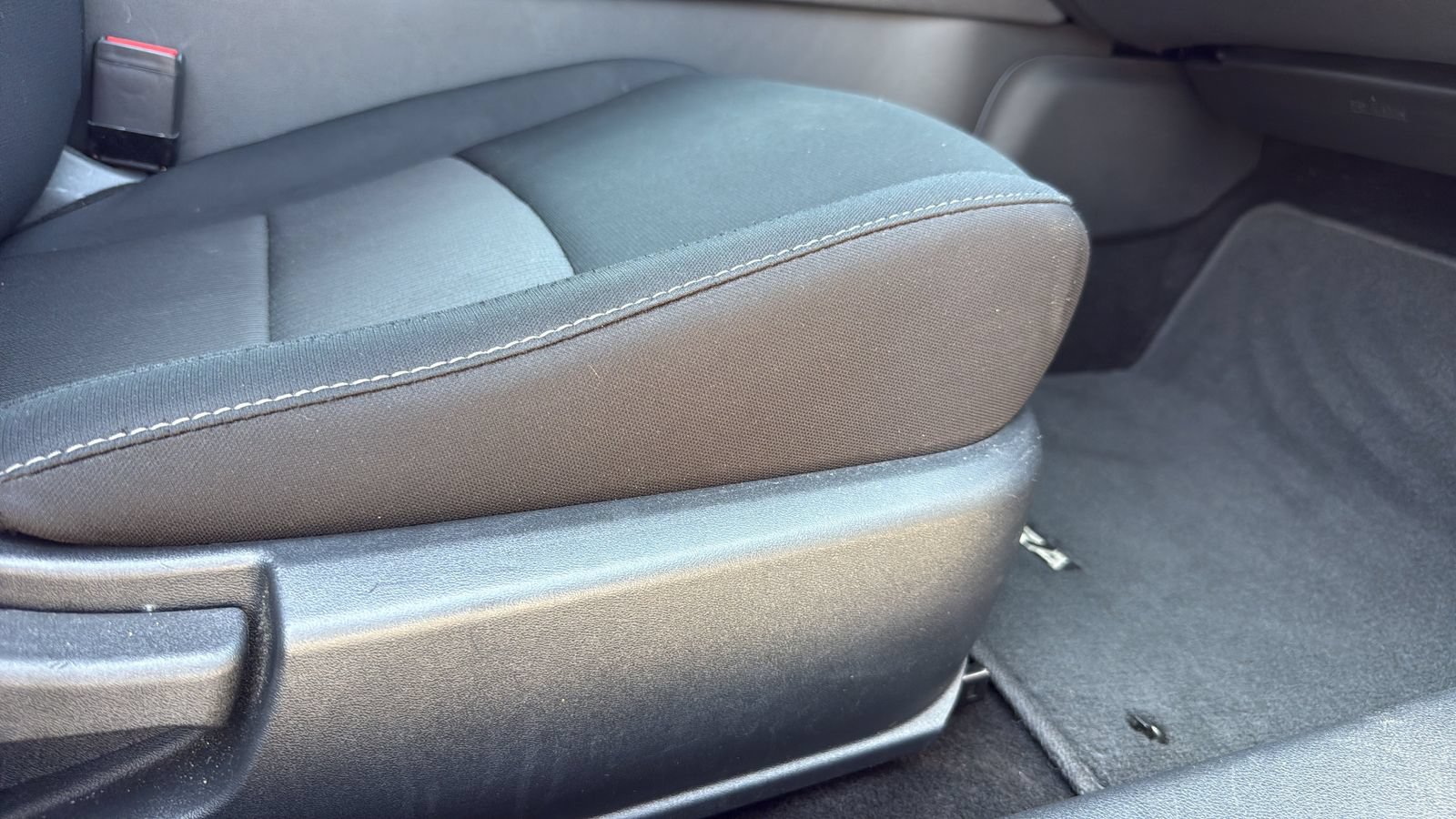 Used 2024 Nissan Sentra SV FWD image 23