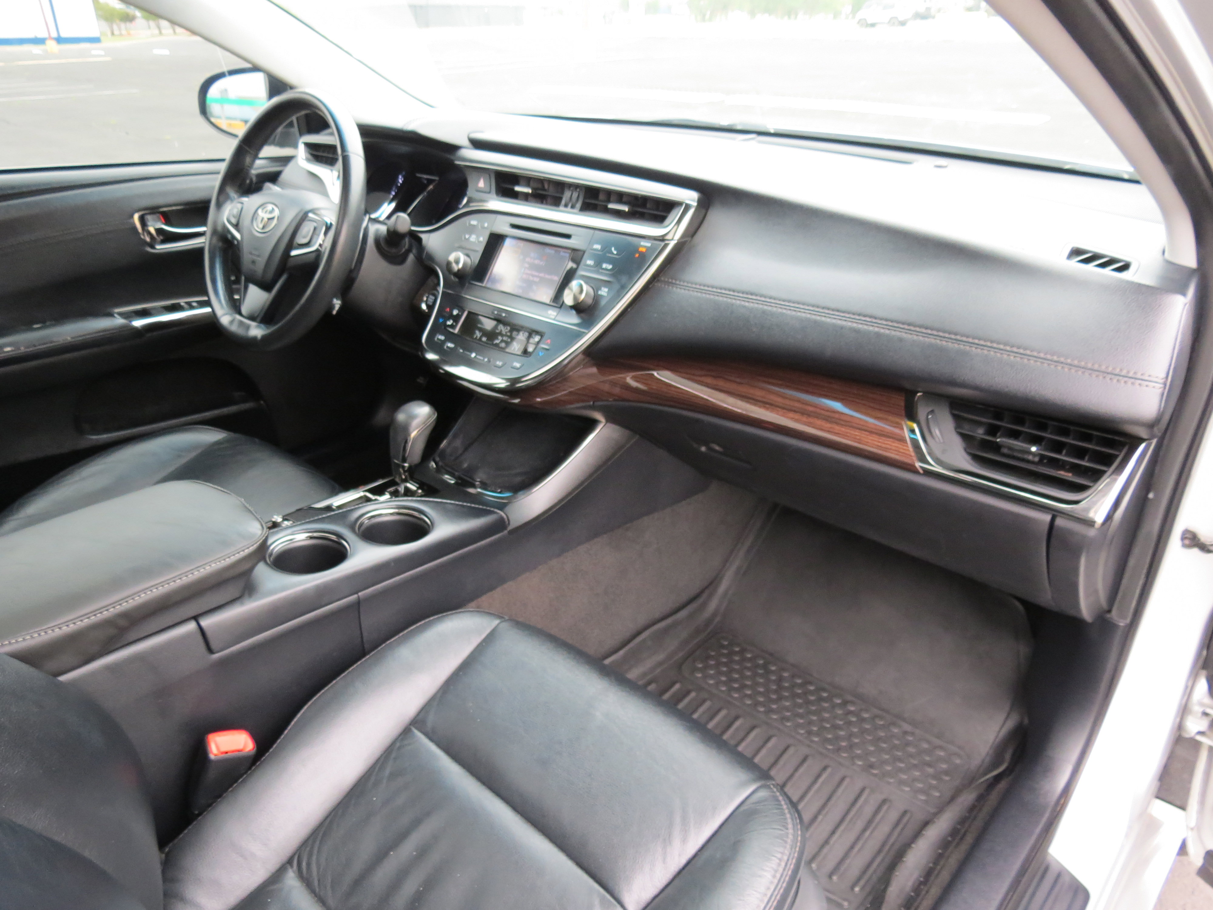 Used 2013 Toyota Avalon XLE Touring image 40