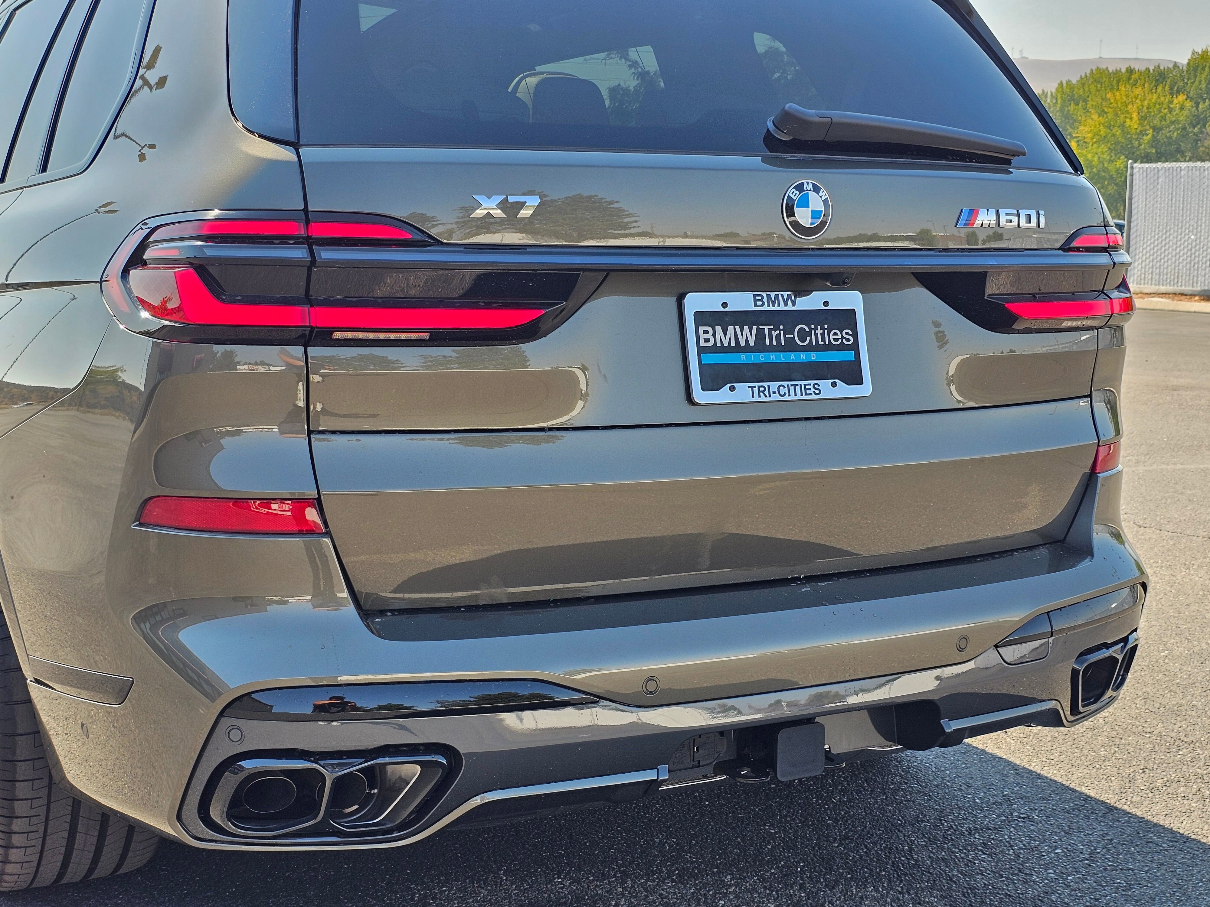 New 2026 BMW X7 M60i image 7