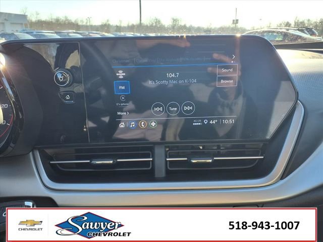 Used 2025 Chevrolet Trax RS image 25