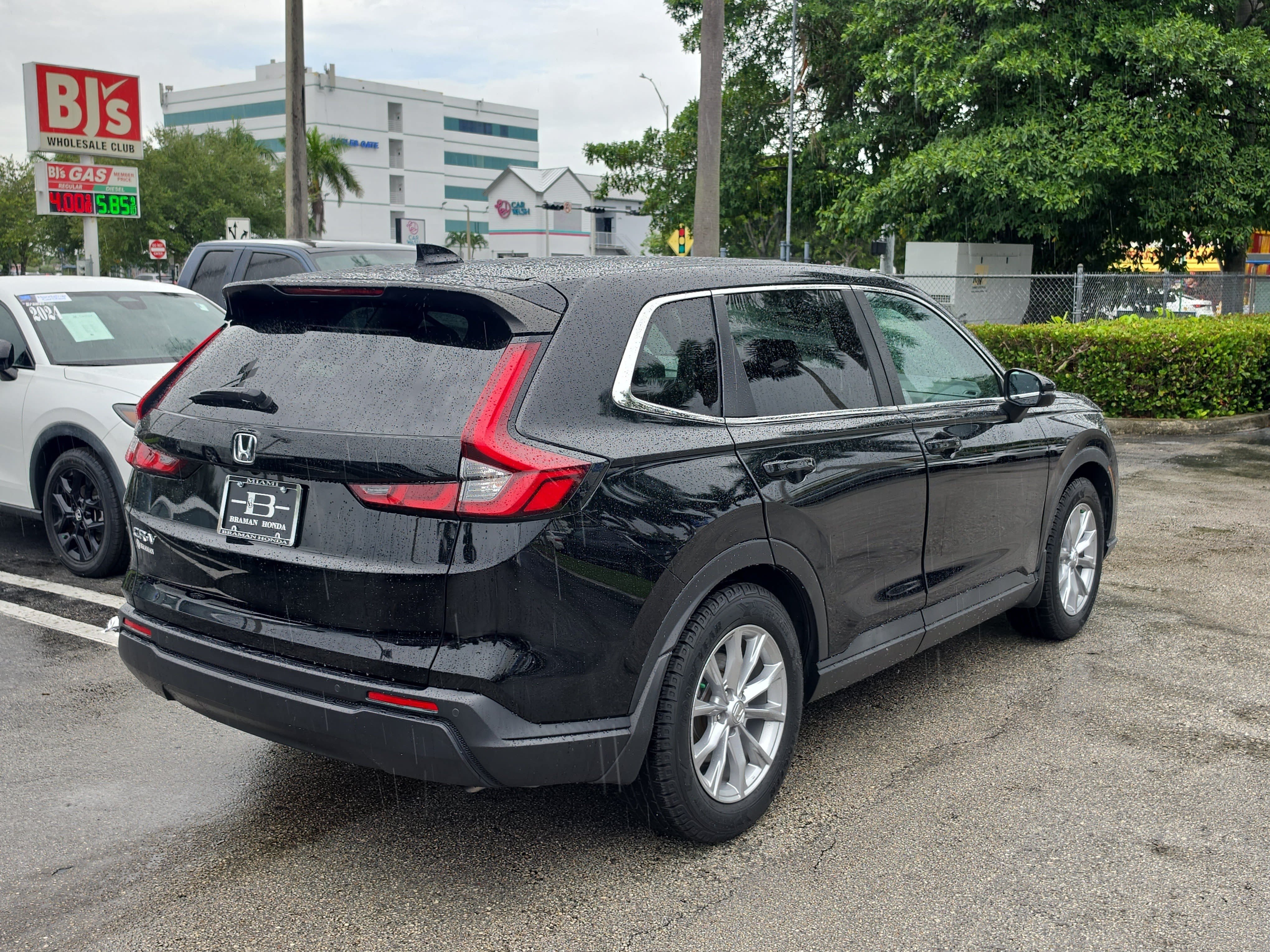 Certified 2023 Honda CR-V EX-L image 6