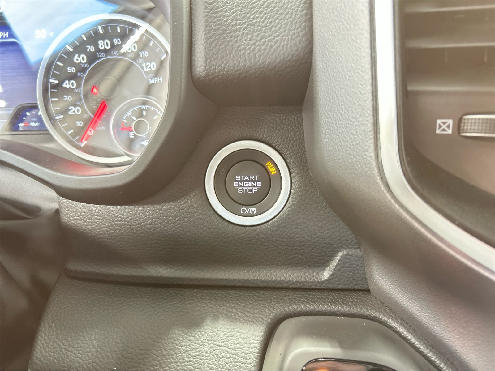 New 2026 RAM 1500 Big Horn AWD/4WD image 27