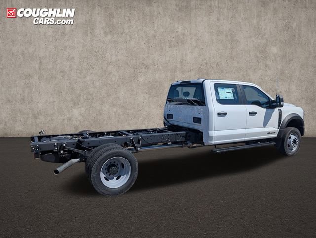 New 2026 Ford F550 4x4 Crew Cab image 9