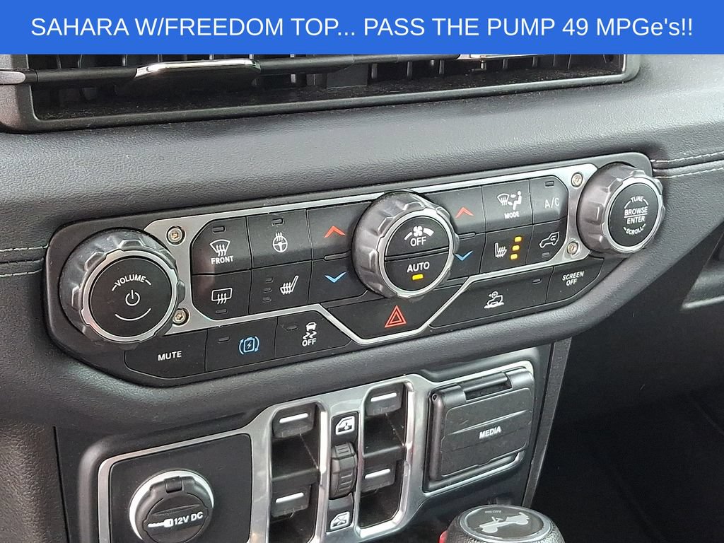 Used 2024 Jeep Wrangler Unlimited Sahara AWD/4WD image 14