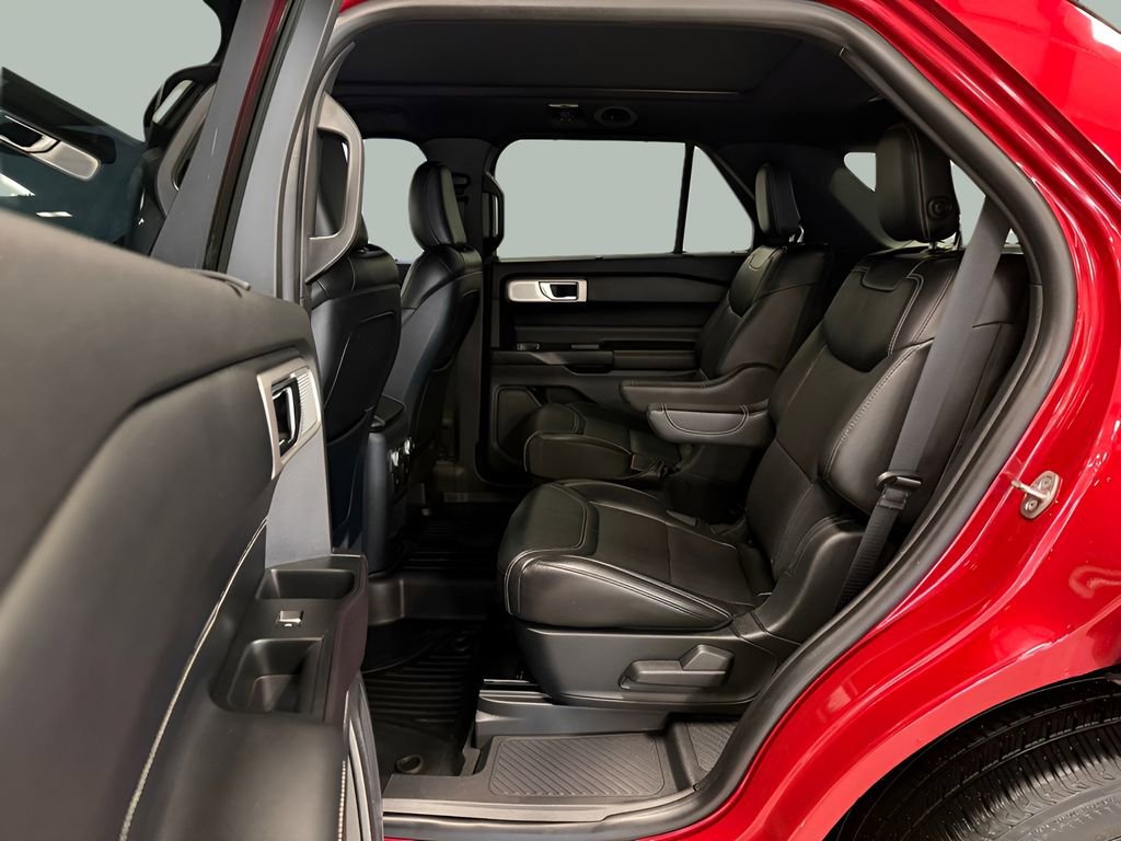 Used 2020 Ford Explorer ST w/ ST Street Pack image 17