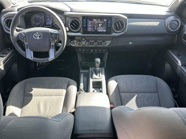 Used 2019 Toyota Tacoma TRD Off-Road w/ Technology Package AWD/4WD image 18