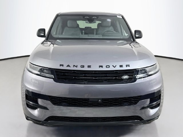 Used 2025 Land Rover Range Rover Sport SE AWD/4WD image 2