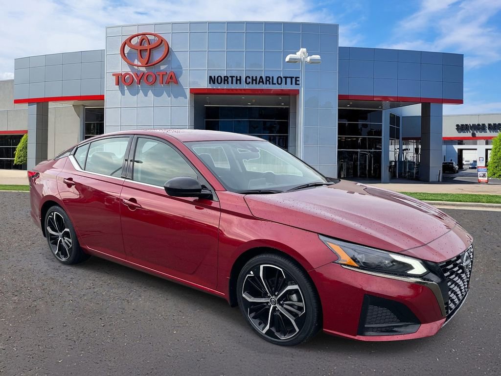 Used 2023 Nissan Altima 2.5 SR