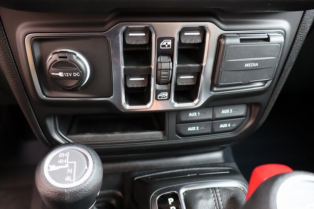 New 2025 Jeep Gladiator Sport image 23