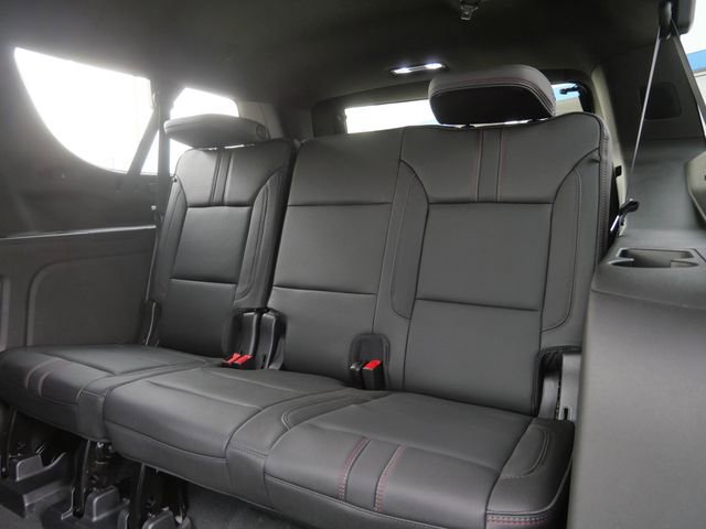 Used 2022 Chevrolet Suburban RST w/ Luxury Package AWD/4WD image 16