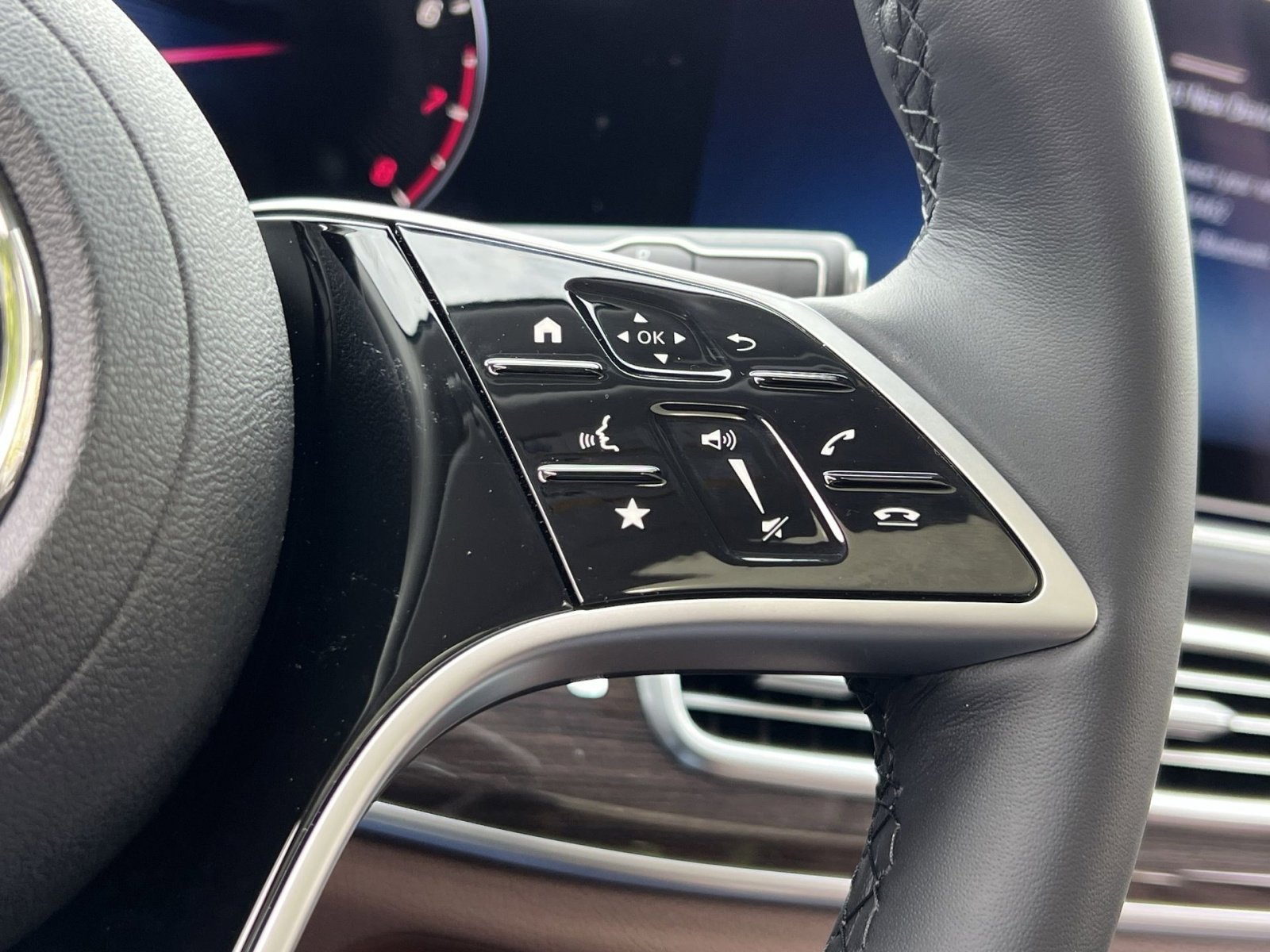 New 2026 Mercedes-Benz GLE 350 4MATIC image 37