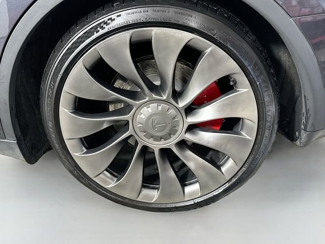 Used 2024 Tesla Model Y Performance AWD/4WD image 27