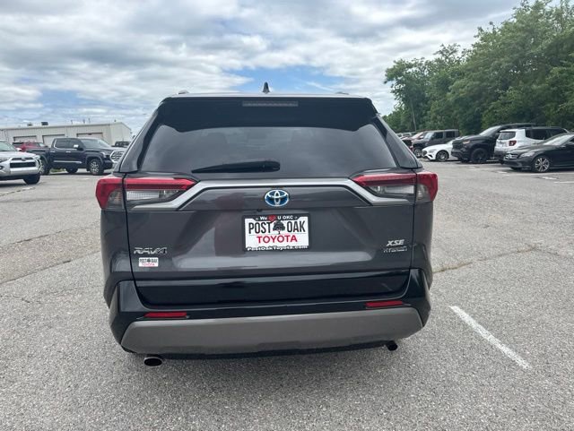 Used 2019 Toyota RAV4 XSE AWD/4WD image 4