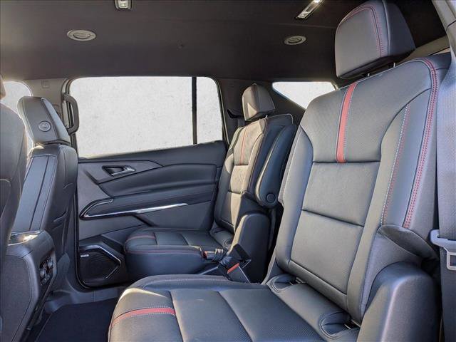 New 2026 Chevrolet Traverse RS w/ LPO, Floor Liner Package AWD/4WD image 17