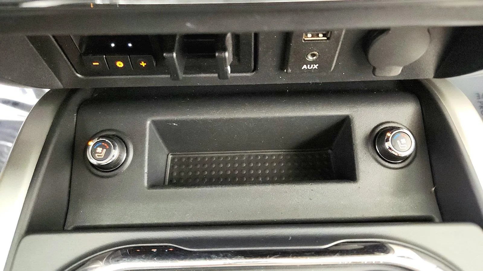 Used 2017 Nissan Titan PRO-4X w/ Pro-4x Convenience Package AWD/4WD image 20