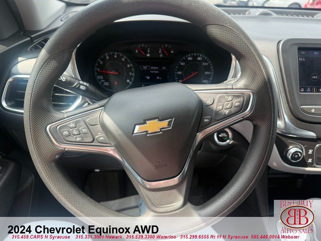 Used 2024 Chevrolet Equinox LS AWD/4WD image 13