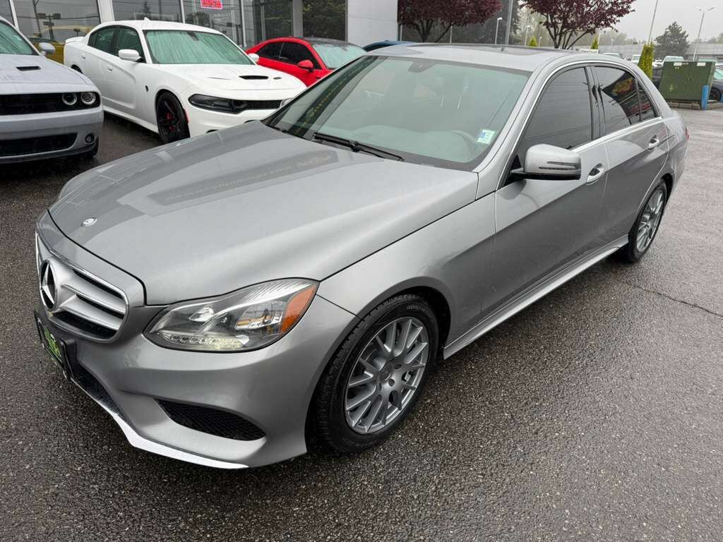 Used 2014 Mercedes-Benz E 350 4MATIC Sedan image 2