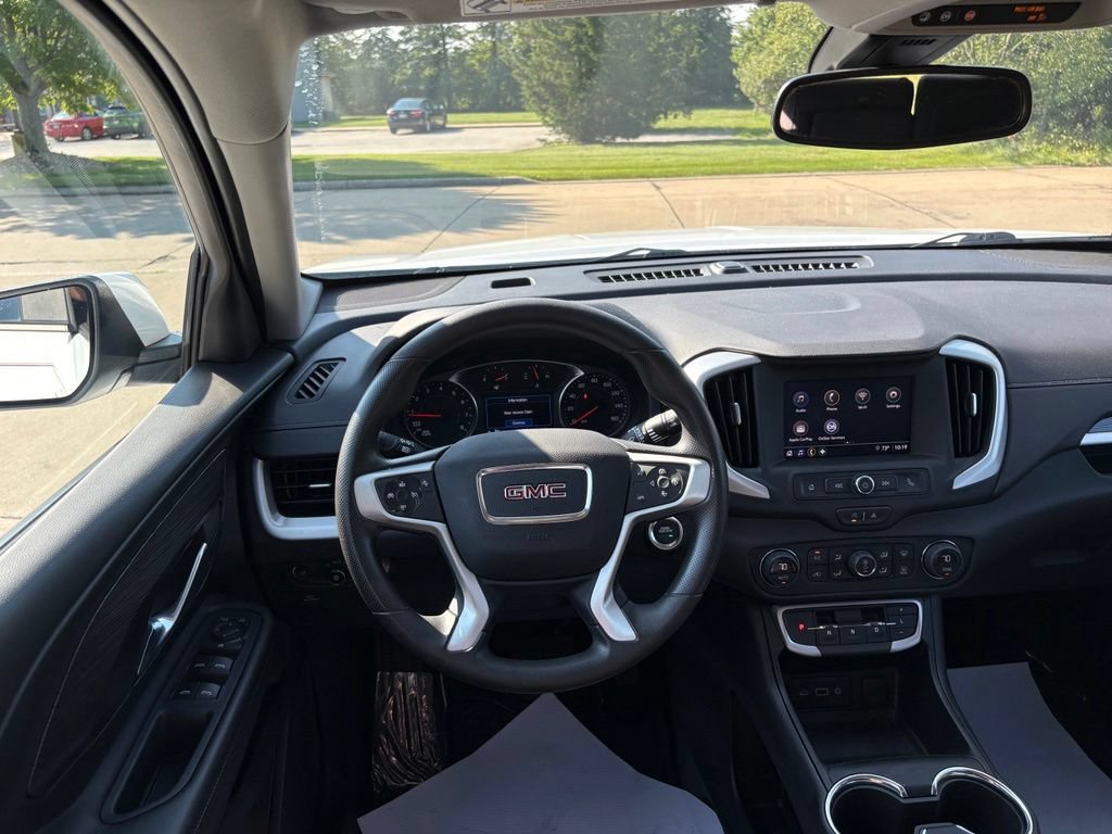 Used 2023 GMC Terrain SLE w/ Driver Convenience Package FWD image 43