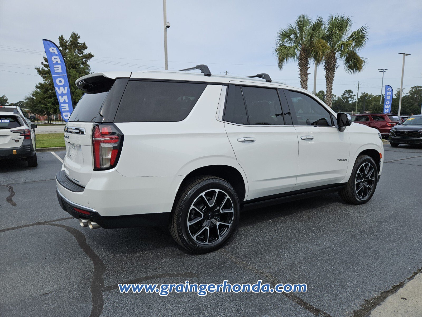 Used 2023 Chevrolet Tahoe Premier AWD/4WD image 5