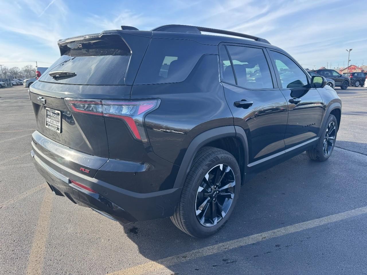 Used 2025 Chevrolet Equinox RS w/ Safety and Technology Package image 4